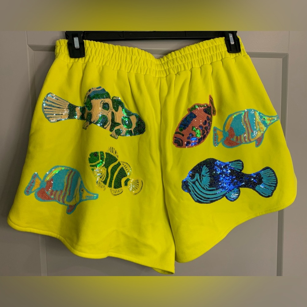 NWT Queen of Sparkles Yellow Fish Sequin Shorts Large Revolve Beach Vacation - Picture 9 of 12